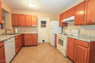 3802 W Wethersfield RD-5