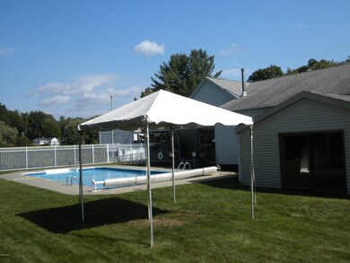 8 Meadow Ln unit 3-10, Lenox, MA 01240 - photo 2