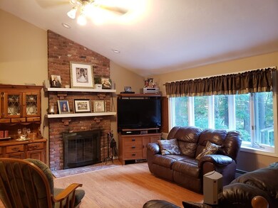 61 E Charlton Rd, Spencer, MA 01562 - photo 4