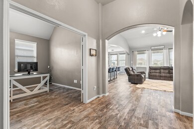 5157 Echo Falls Dr, Alvin, TX 77511 - photo 5