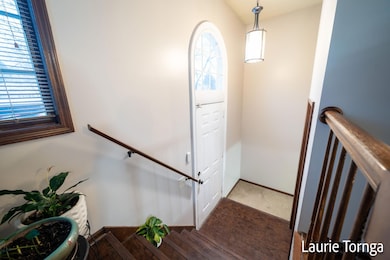 4-web-or-mls-4201-eastcastle-ct-se