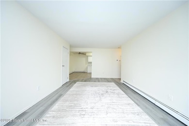 26 Gardenia Ln unit 95, Staten Island, NY 10314 - photo 4