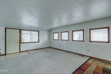 1902EThayerAve_0003