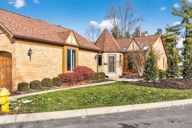 3336 Mansion Way, Columbus, OH 43221 - photo 4