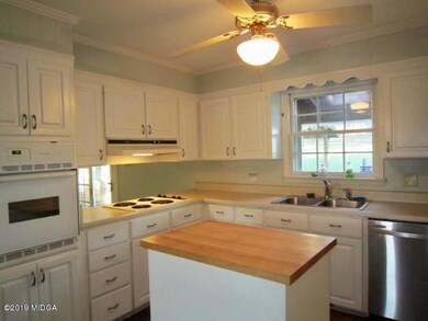 7-KITCHEN 3