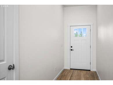 673 Boulder Loop, Creswell, OR 97426 - photo 4