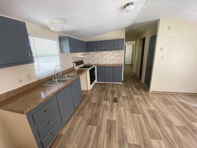 1620 E Reno Rd unit 12, Azle, TX 76020 - photo 4