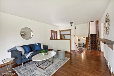 758 N Michigan St, Elmhurst, IL 60126 - photo 4