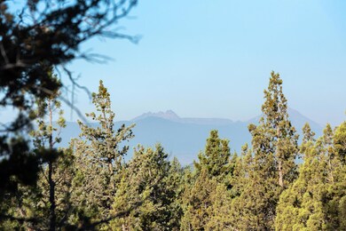 Old Bend Redmond_Mtns-4
