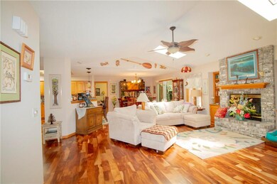 39 Knighton Dr, Bella Vista, AR 72715 - photo 4