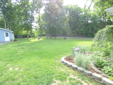 652 Twin Oaks Dr, Mount Washington, KY 40047 - photo 3