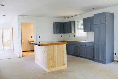 114 Main St, Pittsfield, NH 03263 - photo 3