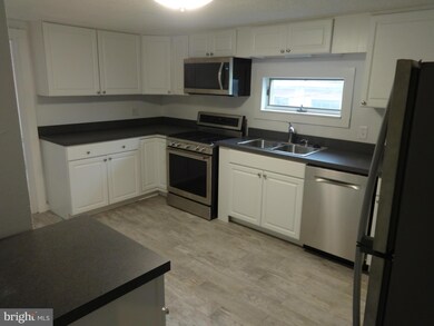 114 W Edmondson St unit A, Culpeper, VA 22701 - photo 4