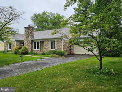 1053 W Mount Vernon St, Lansdale, PA 19446 - photo 4