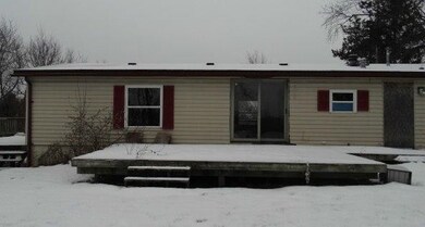 5480 Faussett Rd, Howell, MI 48855 - photo 2