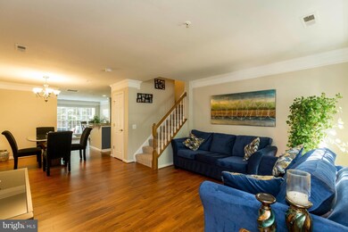 46942 Courtyard Square unit 46942, Sterling, VA 20164 - photo 5