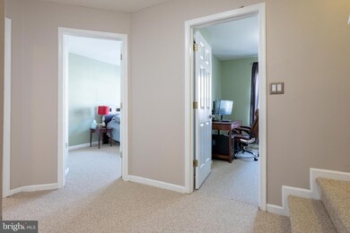 8313 Snowy Egrit Way unit 32, Lorton, VA 22079 - photo 6