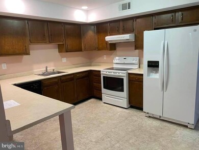 84 Ferry Ln, Phoenixville, PA 19460 - photo 4