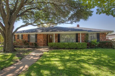 4273 Barcelona Dr, Fort Worth, TX 76133 - photo 4