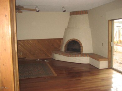 1517 E Driftwood Drive 006