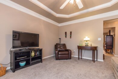 10042-Chenoweth-Vista-Way-12