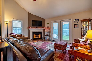 105 Murifield Ct, Frankfort, KY 40601 - photo 2