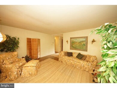 182 Kendall Rd, Kendall Park, NJ 08824 - photo 6