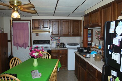 2006 Washburn St unit 2008, Scranton, PA 18504 - photo 4