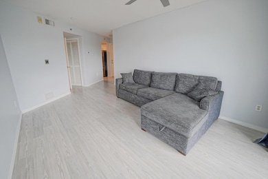 2415 NW 16th Street Rd unit 512, Miami, FL 33125 - photo 3