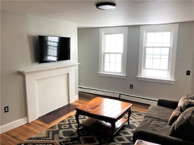 283 Spring St unit 2, Newport, RI 02840 - photo 2