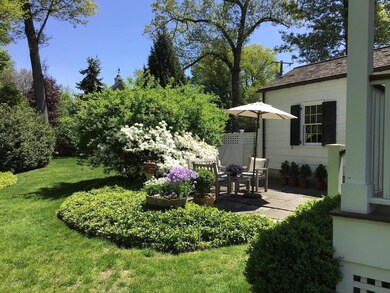 Yard & Patio