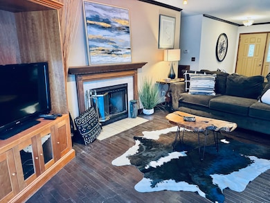 508 Haines Blvd, Champaign, IL 61820 - photo 2