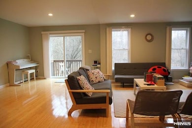 41 Foxwood Square N, Old Tappan, NJ 07675 - photo 6