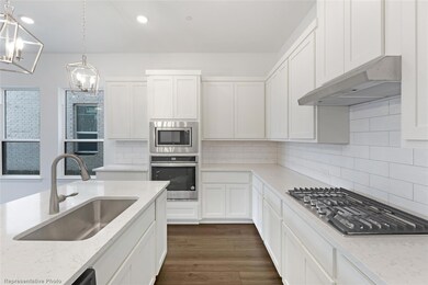 5424 Union  Kitchen 4