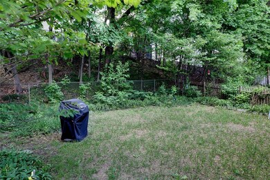 21 Oakdale St, Providence, RI 02908 - photo 5