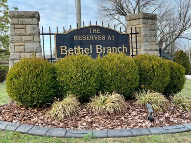 219 Halcomb Ct, Mount Washington, KY 40047 - photo 2