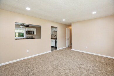 9216 Pagoda Dr, Louisville, KY 40229 - photo 7