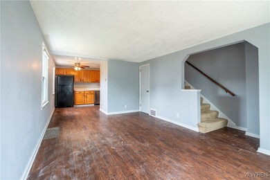 33 Matthew Ln, Buffalo, NY 14225 - photo 2