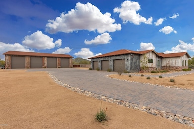 Front w/ RV Garage