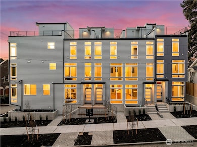 722 N 36th St, Seattle, WA 98103 - photo 2