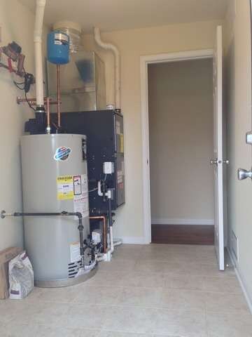 85 Sparrow Rd, Carpentersville, IL 60110 - photo 7