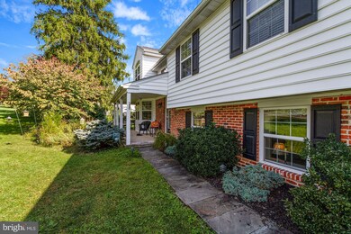 39 Bittersweet Dr, Glen Mills, PA 19342 - photo 2