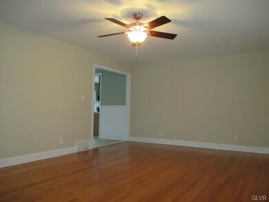 305 E Laurel Ave, Pen Argyl, PA 18072 - photo 7