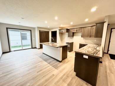 3218 W 3rd St, Spencer, IA 51301 - photo 4