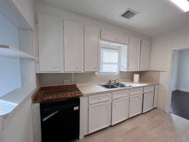 2402 Caplin St, Houston, TX 77026 - photo 7