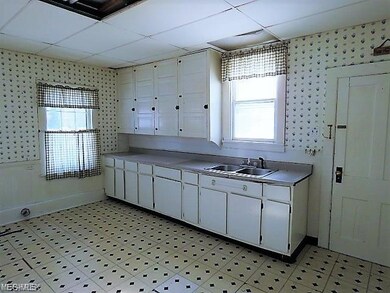 5460 Middle Ridge Rd, Madison, OH 44057 - photo 2