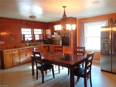 2066 Danny Bell Rd, Asheboro, NC 27205 - photo 4