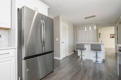 2811 Comanche Ct S, Waukesha, WI 53188 - photo 5