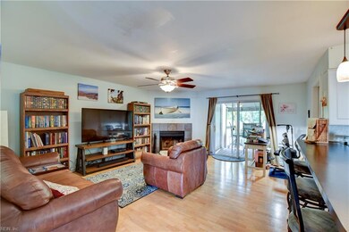 819 Seawinds Ln, Virginia Beach, VA 23451 - photo 7