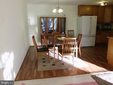 3165 Adderley Ct, Silver Spring, MD 20906 - photo 4